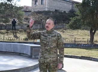 Президент Ильхам Алиев принял участие в закладке фундамента дороги Физули-Шуша и аэропорта, побывал в Шуше - ОБНОВЛЕНО-1