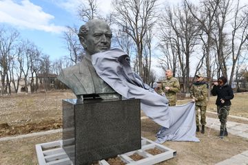Президент Ильхам Алиев принял участие в закладке фундамента дороги Физули-Шуша и аэропорта, побывал в Шуше - ОБНОВЛЕНО-1