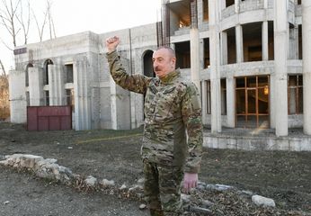Президент Ильхам Алиев принял участие в закладке фундамента дороги Физули-Шуша и аэропорта, побывал в Шуше - ОБНОВЛЕНО-1