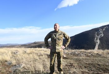 Президент Ильхам Алиев принял участие в закладке фундамента дороги Физули-Шуша и аэропорта, побывал в Шуше - ОБНОВЛЕНО-1