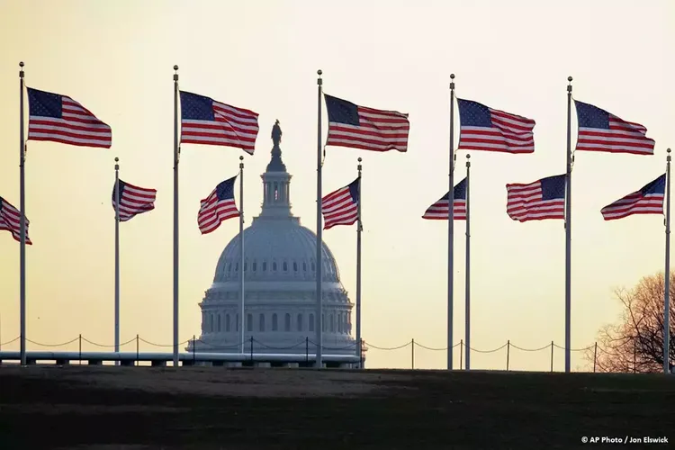 В Иране назвали новые санкции США показухой