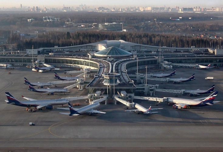 Самолет Анталья - Москва со сломанным шасси приземлился в Шереметьево