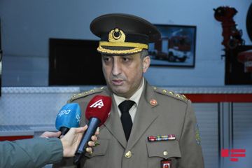 К тушению пожара в Гирканском национальном парке привлечены 1 самолет и 2 вертолета 