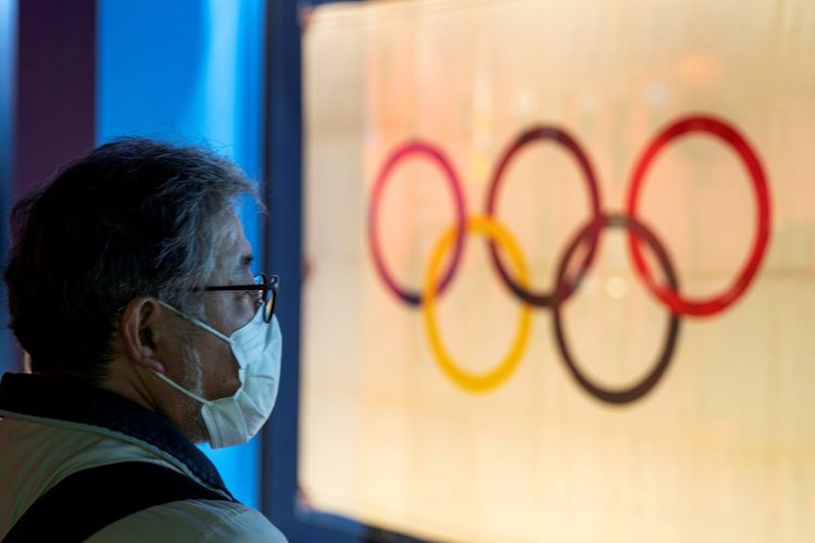 Власти Японии изучают вариант проведения Игр-2021 без зрителей