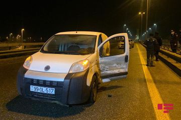 В Баку на мосту столкнулись 11 автомобилей, есть пострадавшие - ФОТО