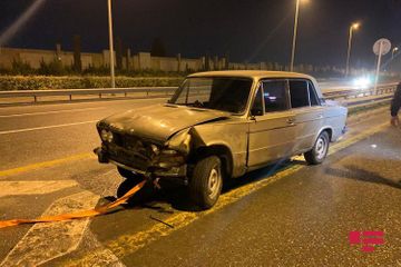 В Баку на мосту столкнулись 11 автомобилей, есть пострадавшие - ФОТО
