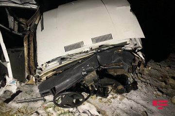 В Баку на мосту столкнулись 11 автомобилей, есть пострадавшие - ФОТО