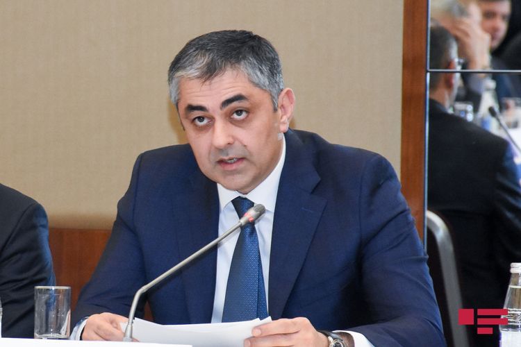 Рамин Гулузаде освобожден от должности министра транспорта, связи и высоких технологий