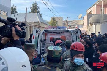 В Хырдалане из-под завалов дома, где произошел взрыв, найдено тело ребенка, поисково-спасательная операция завершена - ВИДЕО