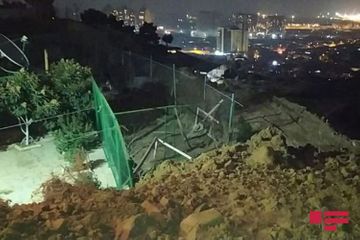 В бакинском поселке Баилово сошел оползень  - ФОТО - ОБНОВЛЕНО-1