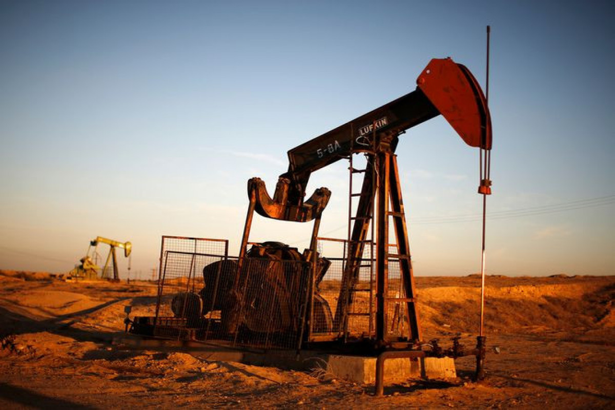 Азербайджанская нефть подешевела