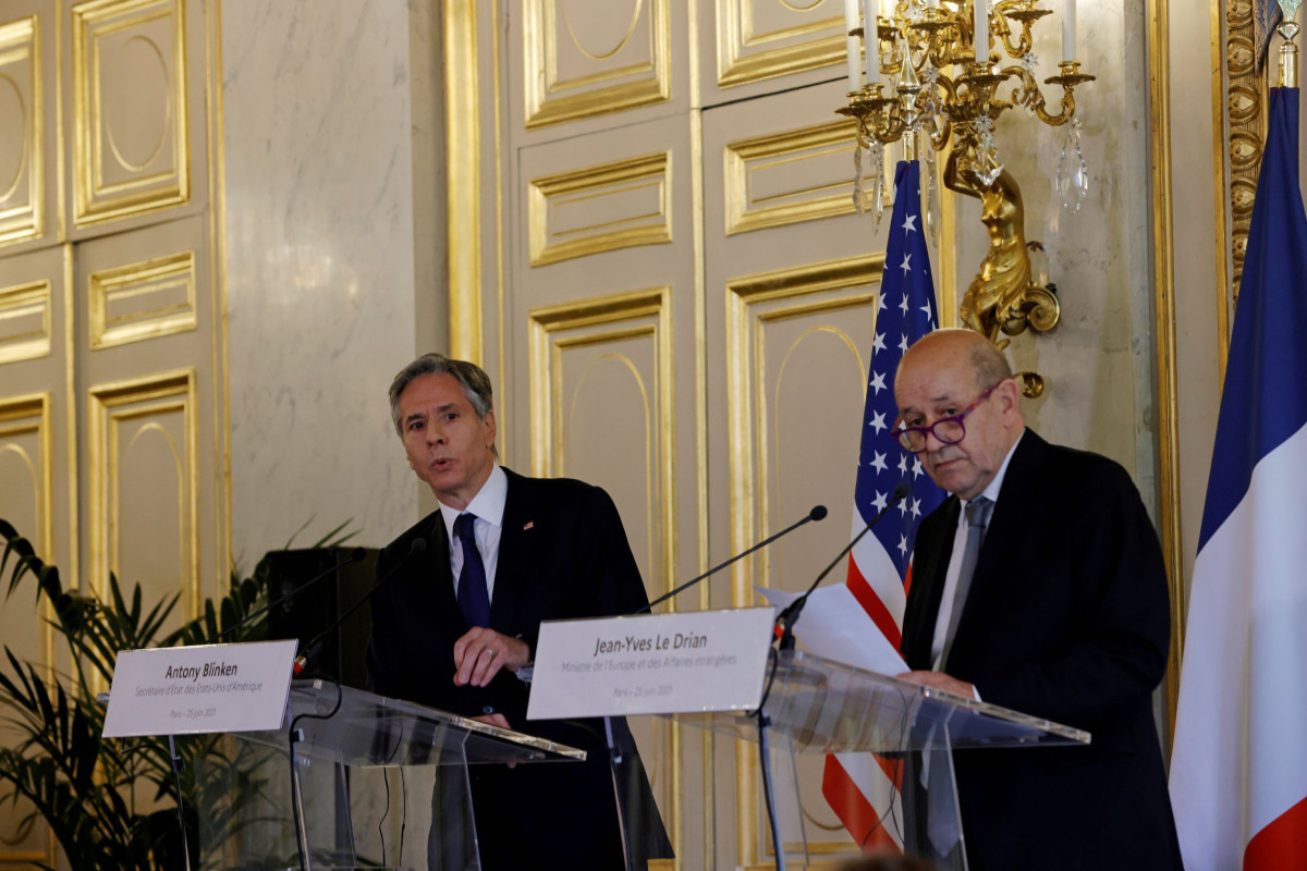 Госсекретарь США и министр иностранных дел Франции обсудили Карабах