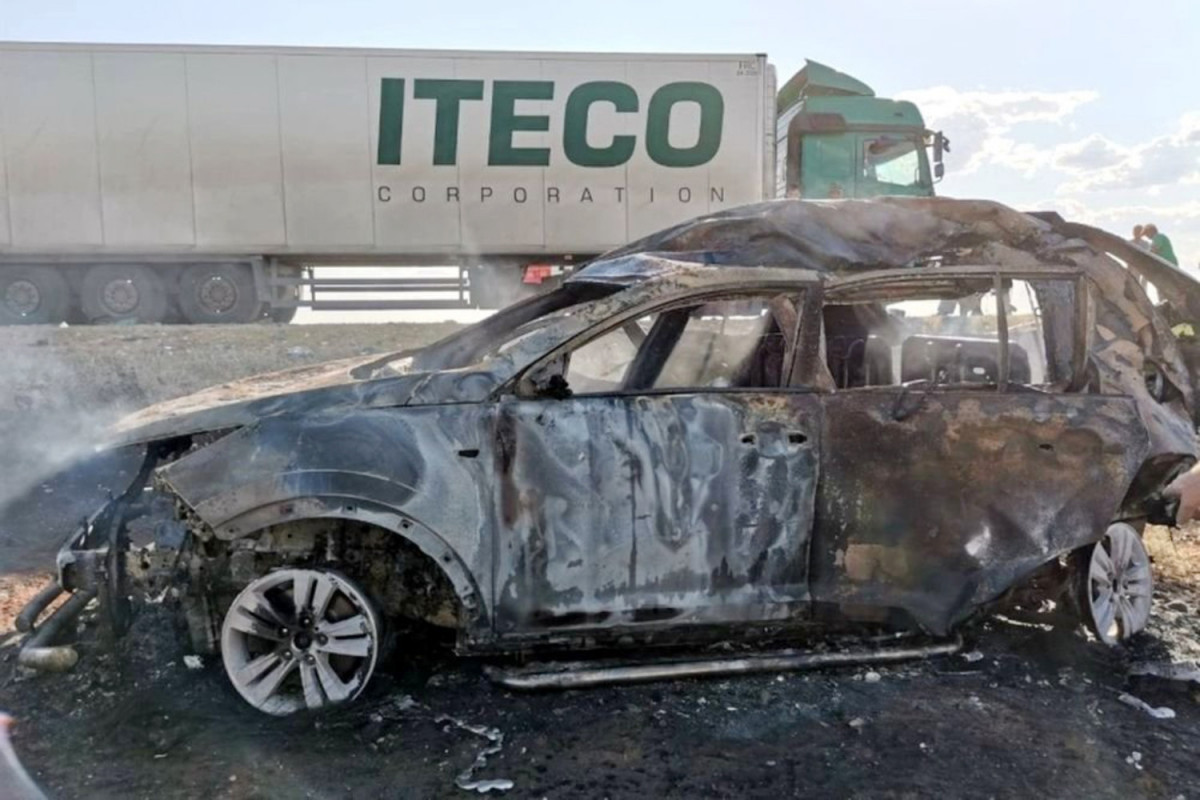 В России Kia столкнулся с «КамАЗ»ом, погибли четыре человека-ВИДЕО 