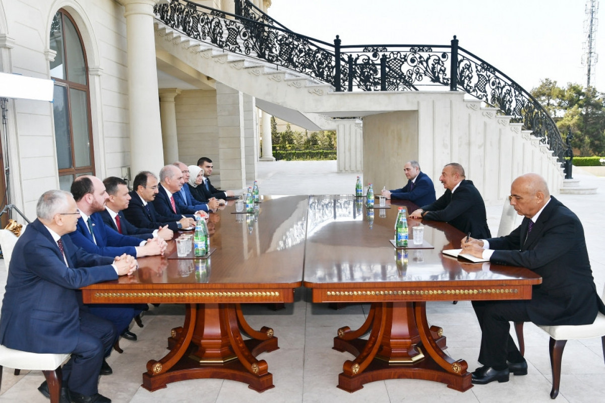 Президент Ильхам Алиев принял первого заместителя председателя Партии справедливости и развития Турции