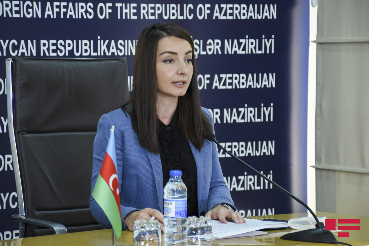 Начальник управления пресс-службы МИД Азербайджана Лейла Абдуллаева