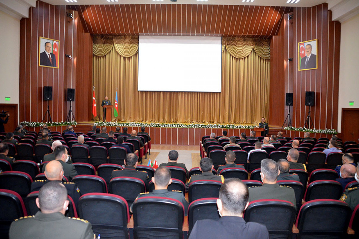 В Баку проходит 13-е заседание Азербайджано-турецкого военного диалога высокого уровня - ФОТО 