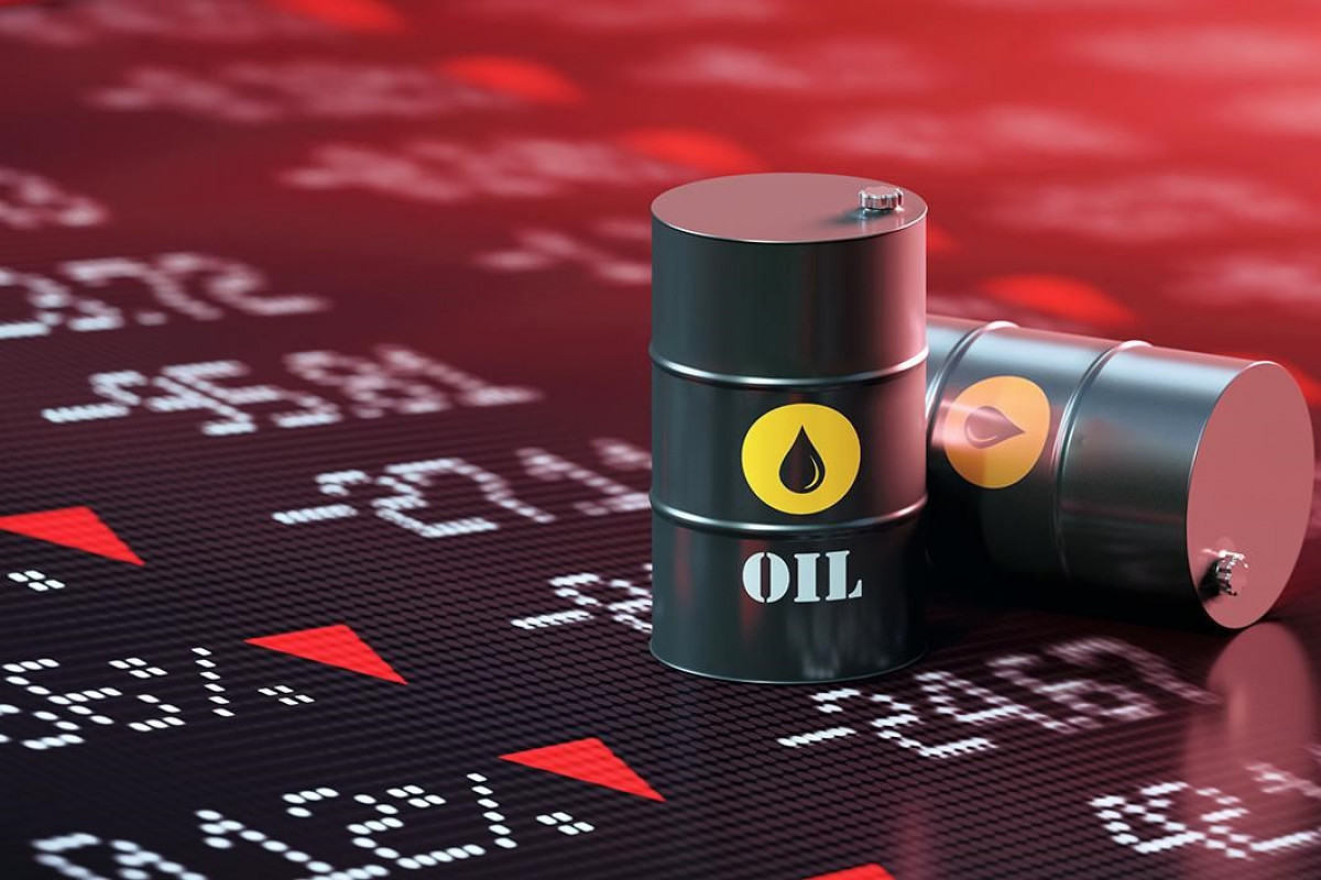 Нефть продолжает дешеветь