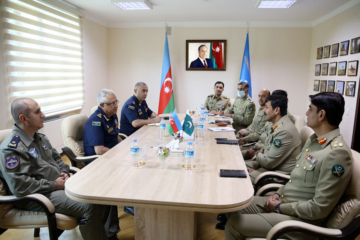 Азербайджан и Пакистан обсудили в Баку вопросы в области военной авиации