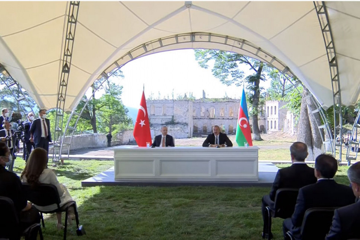 Президенты Азербайджана и Турции выступили с совместными заявлениями для прессы-ВИДЕО -ОБНОВЛЕНО 