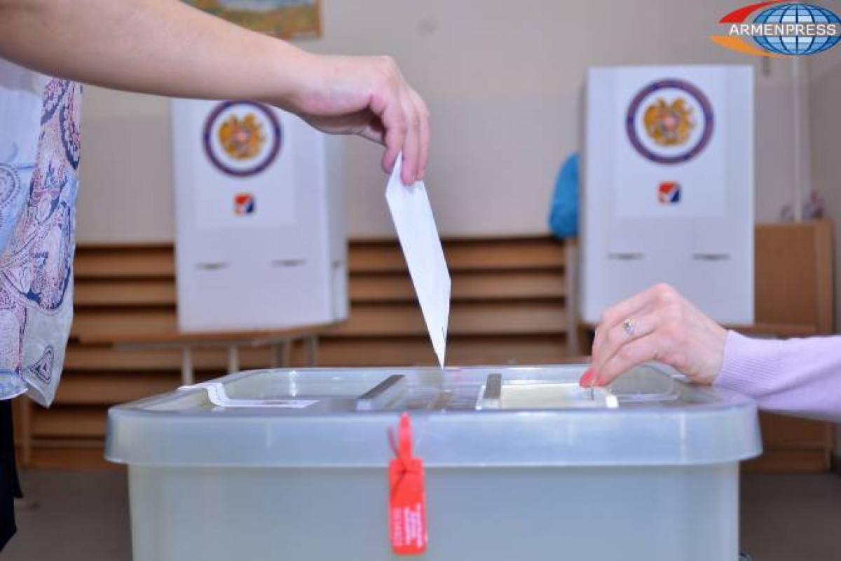 В Армении проходят внеочередные парламентские выборы