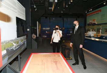 Состоялось открытие созданного впервые в мире в Баку корабля-музея «Сураханы»