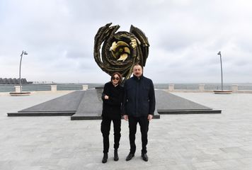 Состоялось открытие созданного впервые в мире в Баку корабля-музея «Сураханы»