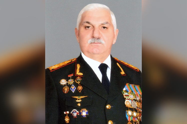 Бейляр Эюбов награжден орденом «Шараф»