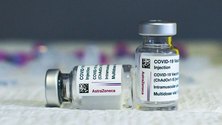Нидерланды приостановили использование вакцины AstraZeneca