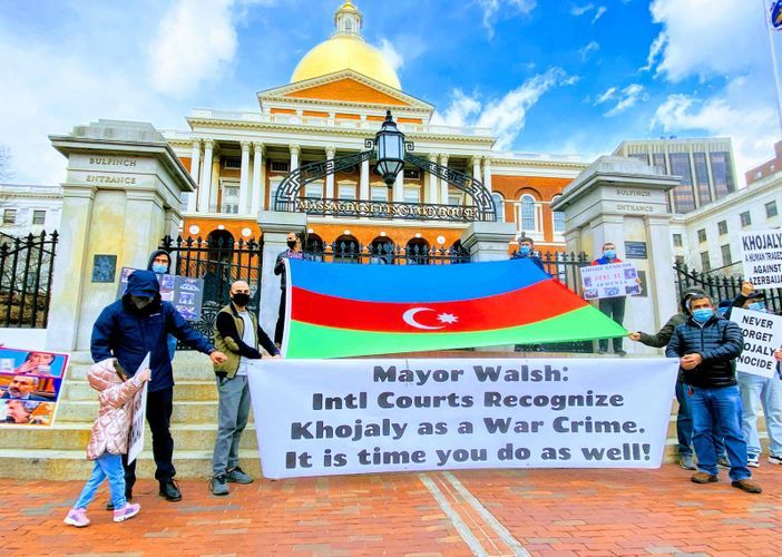 В Бостоне прошла акция протеста азербайджанцев - ФОТО