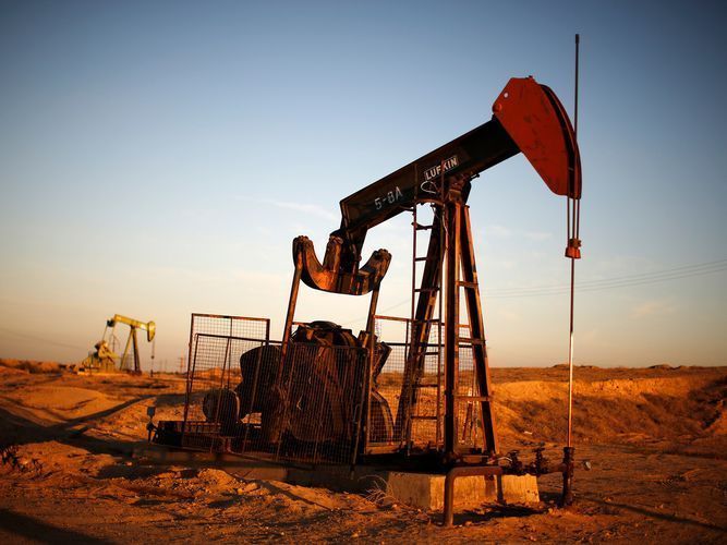 Россия продолжает повышать экспортную пошлину на нефть