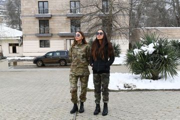 Президент Ильхам Алиев и первая леди Мехрибан Алиева посетили Физулинский и Ходжавендский районы