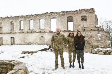 Президент Ильхам Алиев и первая леди Мехрибан Алиева посетили Физулинский и Ходжавендский районы