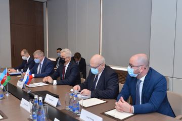 Глава МИД Азербайджана встретился со словацким коллегой