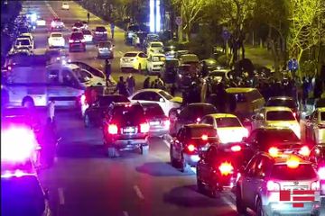 При ДТП в Баку пострадали три человека - ФОТО