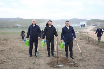Турецкий министр побывал на деоккупированных территориях
