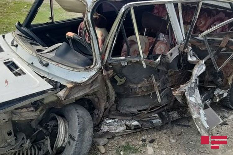В ДТП в Евлахе погиб один, пострадали 6 человек