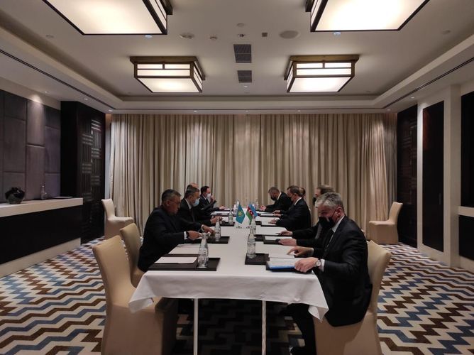 Глава МИД Азербайджана встретился с казахстанским коллегой