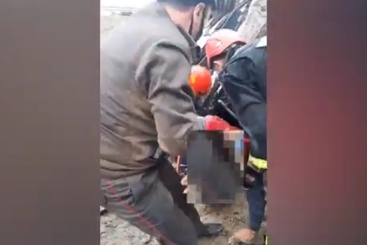 МЧС распространило кадры спасательной операции – ВИДЕО