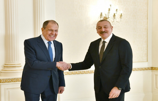 Президент Азербайджана Ильхам Алиев и глава МИД РФ Сергей Лавров