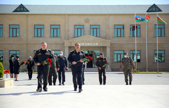 Министры обороны Азербайджана и Беларуси посетили воинские части-ВИДЕО 
