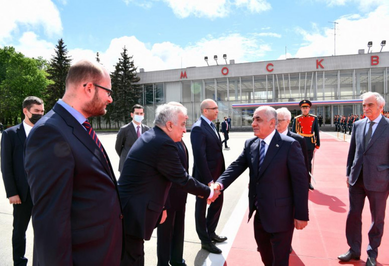 Али Асадов