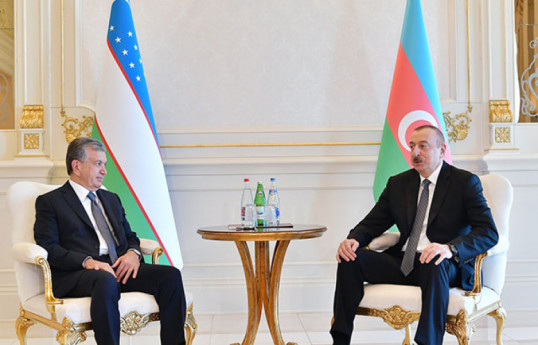 Президент Узбекистана Шавкат Мирзиеев и Президент Азербайджана Ильхам Алиев