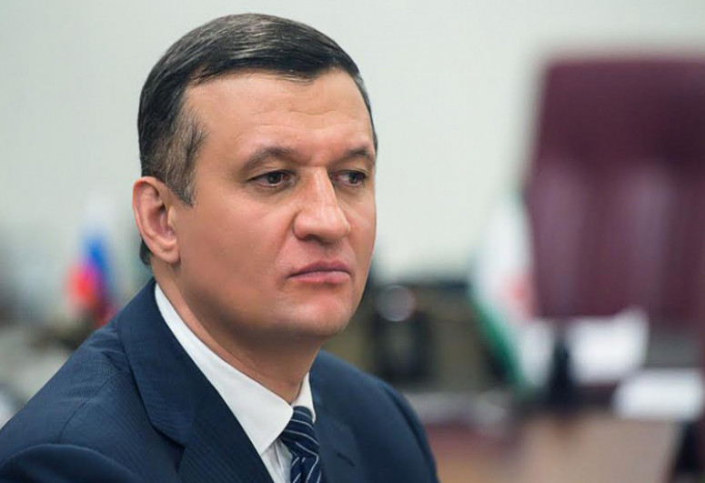Дмитрий Савельев