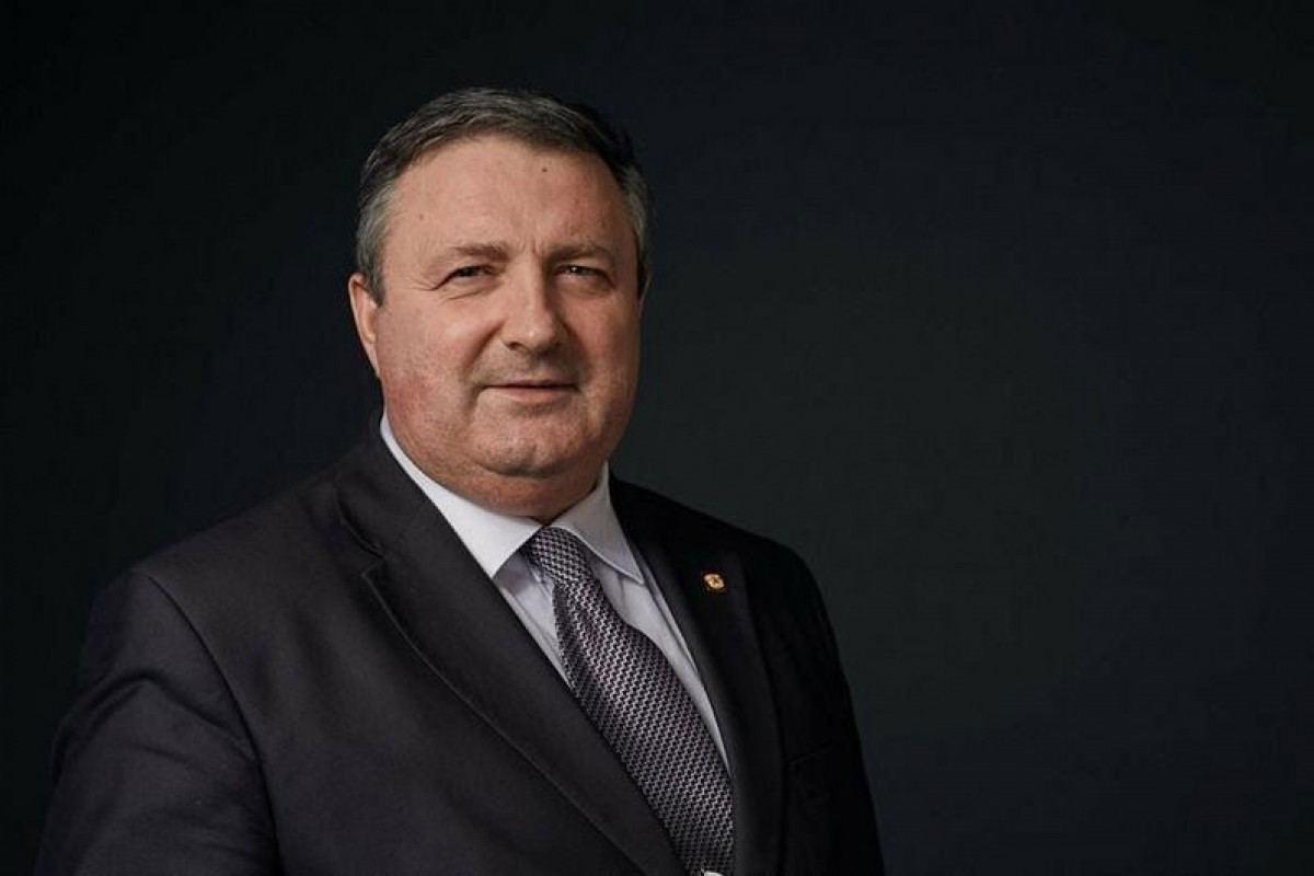 Александр Перенджиев