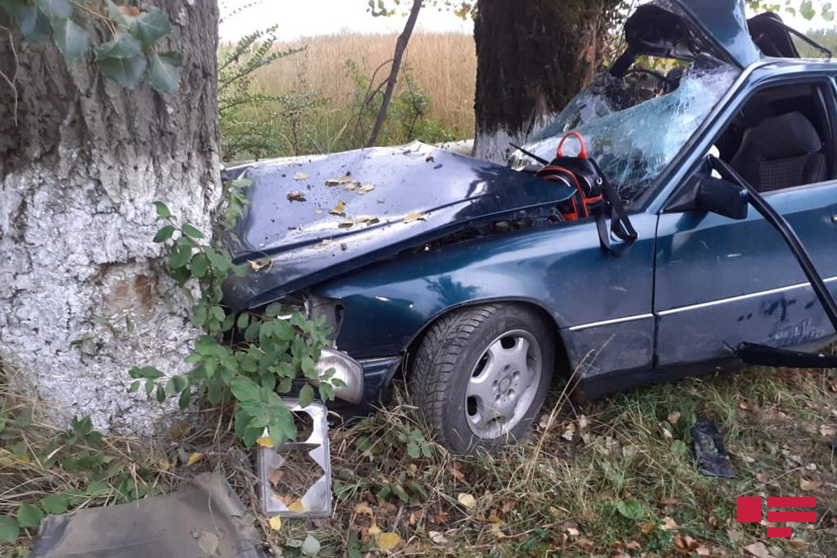 В Шекинском районе перевернулся автомобиль, есть пострадавшие