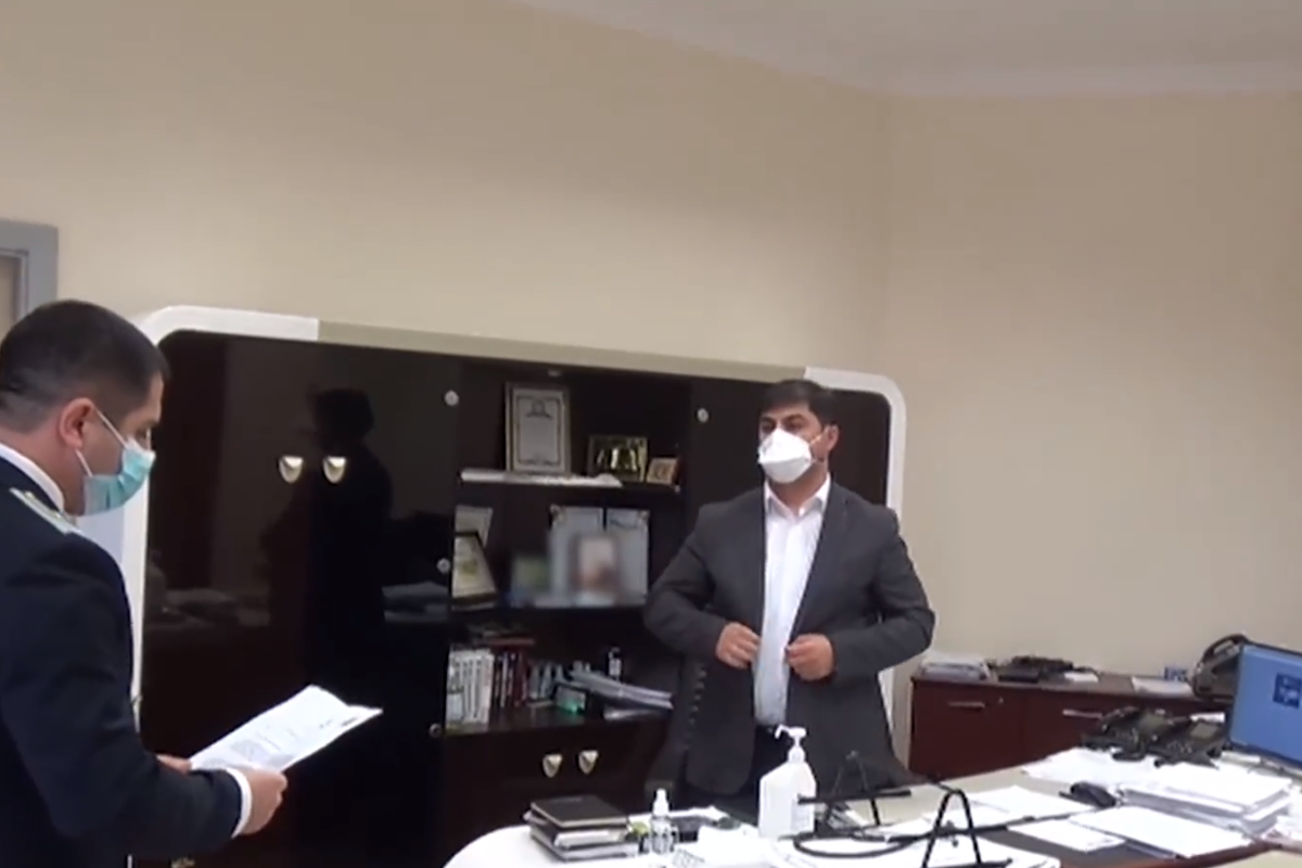 Директор Гусарской ЦРБ задержан при получении взятки