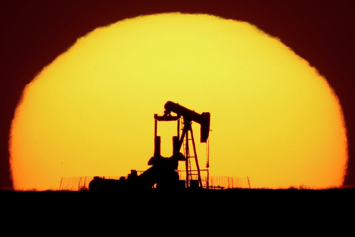 Мировой рынок нефти может полностью восстановиться в 2022 году