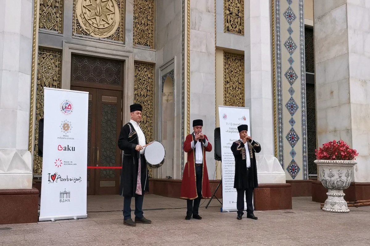 В связи с 874-летием Москвы состоялось праздничное мероприятие под названием «Москва-Баку: сердца соединяют» -ФОТО 