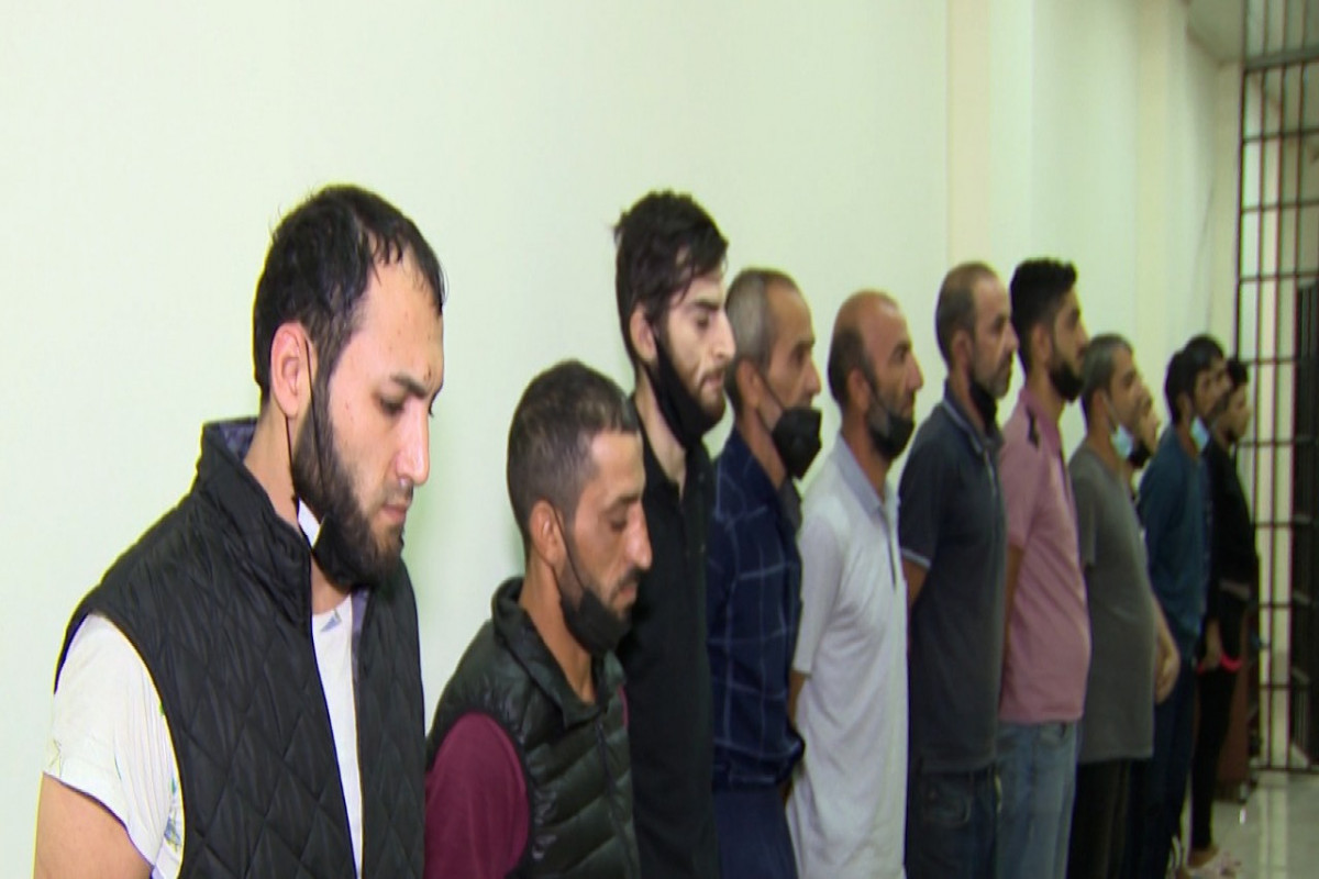 В Баку задержаны 12 наркоторговцев