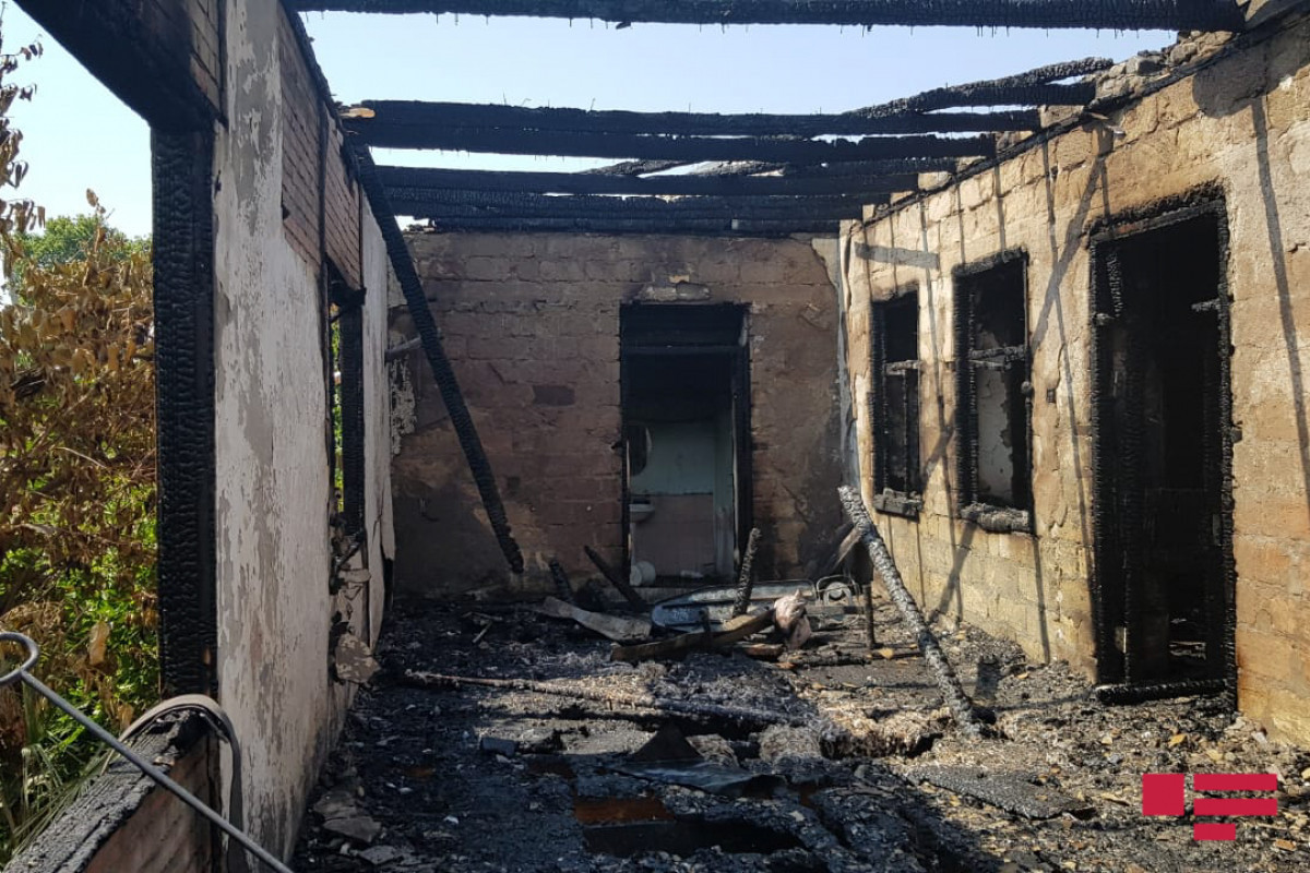 В Балакяне произошел пожар в доме, пострадал один человек